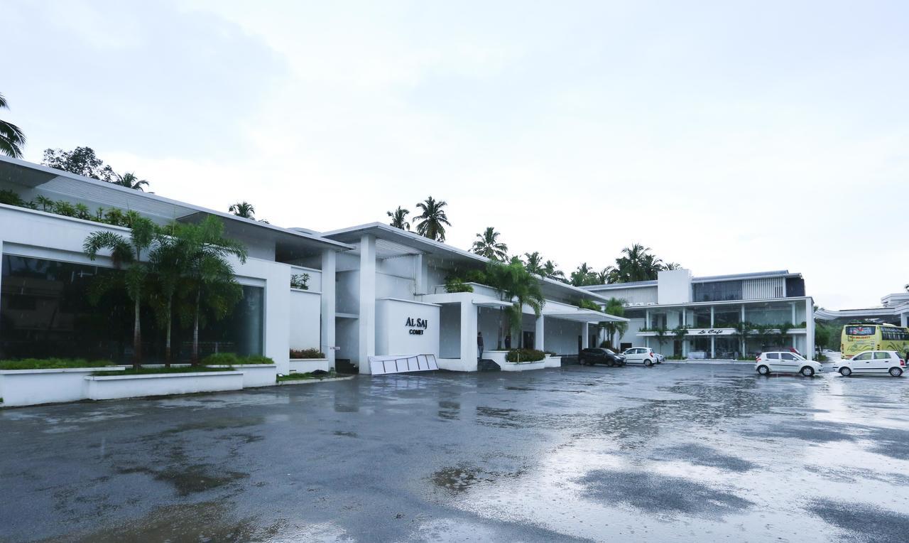 Treebo Trend Al Saj Convention Centre Kazhakuttam Ngoại thất bức ảnh