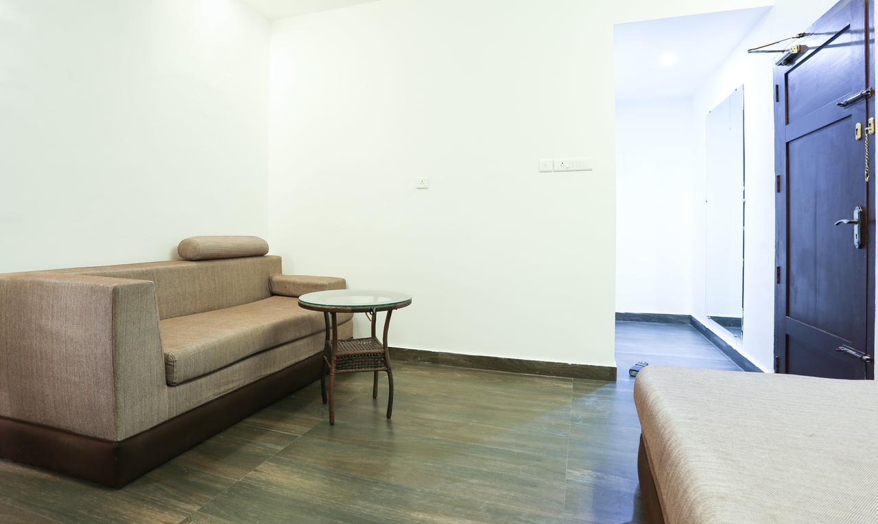 Treebo Trend Al Saj Convention Centre Kazhakuttam Ngoại thất bức ảnh